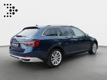 SKODA Superb Combi Scout 2.0 TDI Pano Stand ACC AHK