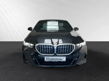 BMW 550e xDrive M Sport