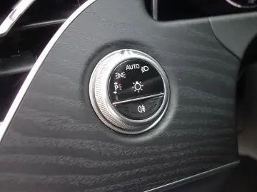 MERCEDES-BENZ E 450 d 4Mat AMG LINE BURMESTER PANO 360  MBUX