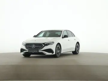 MERCEDES-BENZ E 200 AMG Night Distronic Ambiente Win&hellip;