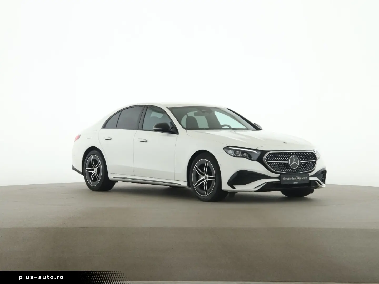 MERCEDES-BENZ E 200 AMG Night Distronic Ambiente Win&hellip;