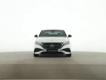 MERCEDES-BENZ E 200 AMG Night Distronic Ambiente Win…