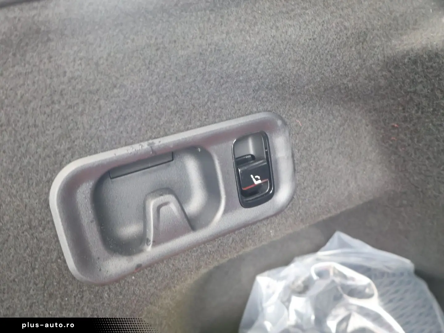 MERCEDES-BENZ E 200 AMG Night Distronic Ambiente Win&hellip;