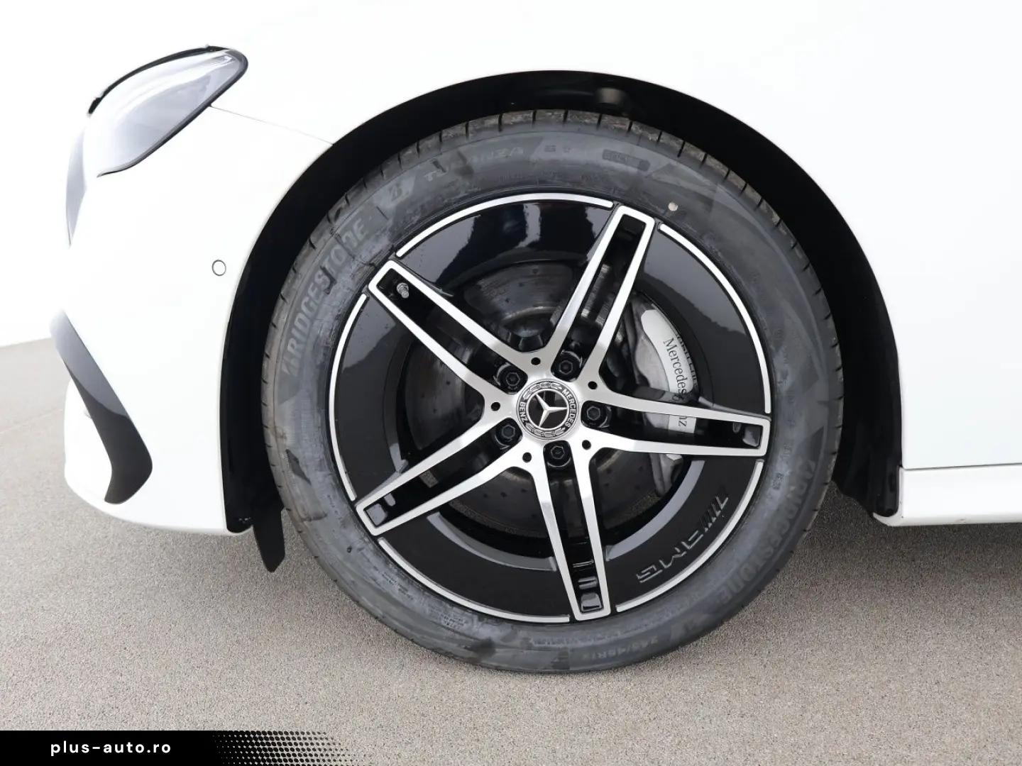 MERCEDES-BENZ E 200 AMG Night Distronic Ambiente Win&hellip;
