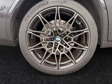 BMW X4 M Competition 21  AHK Pano DAProf. PA  HUD
