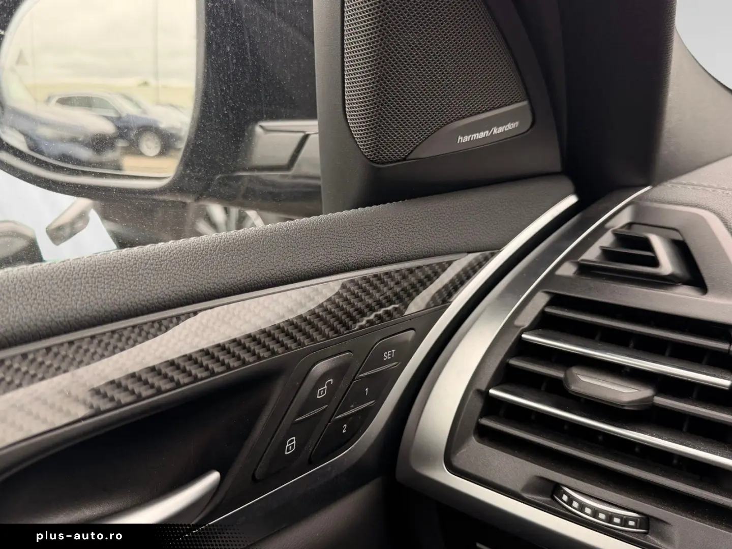 BMW X4 M Competition 21  AHK Pano DAProf. PA  HUD