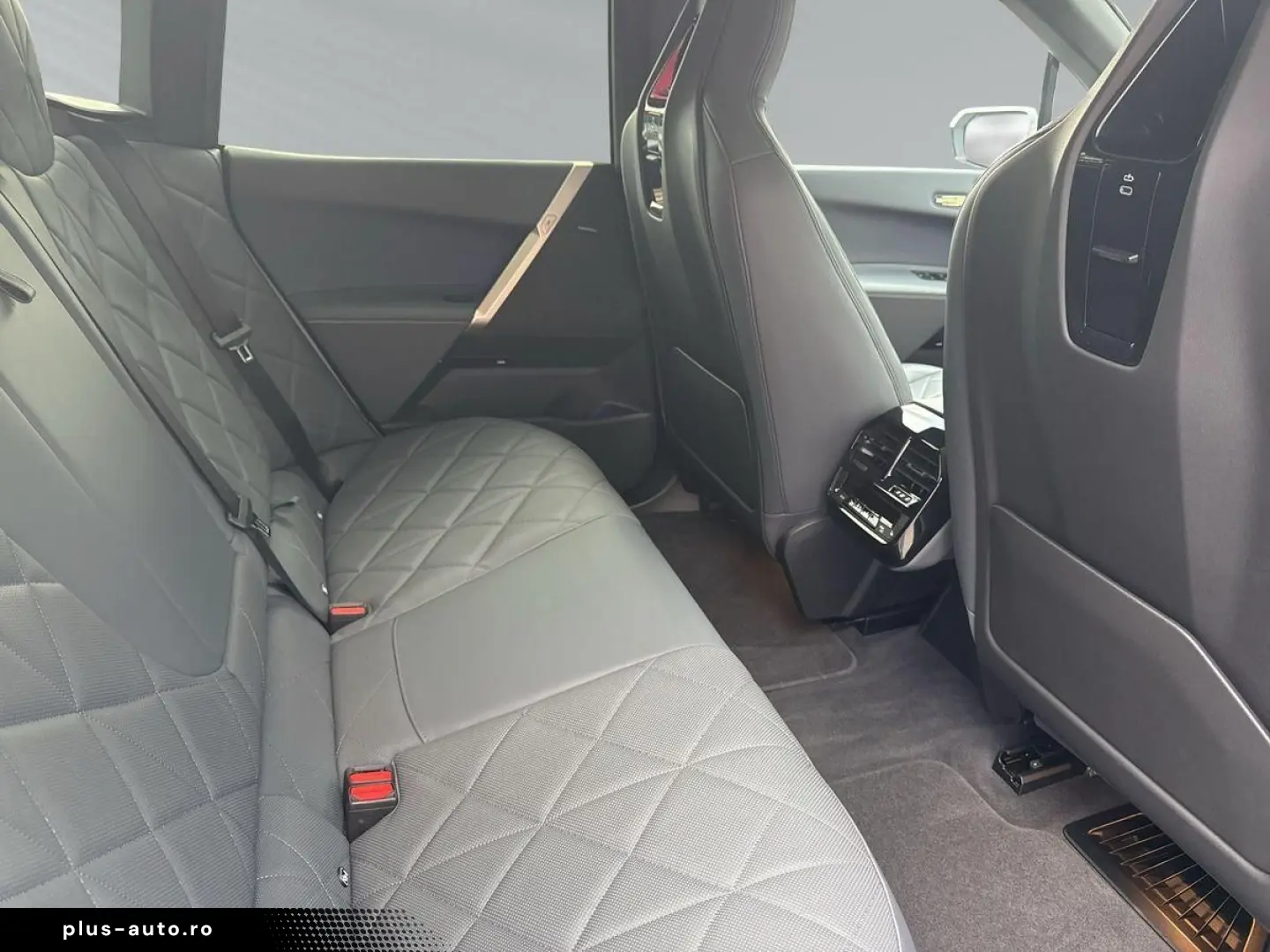 BMW iX 50 xDrive Sport LASER PANO MASSAGE VOLL 137TE