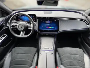 MERCEDES-BENZ E 220 d AMG Night AHK Distronic Sitzkomfort-P