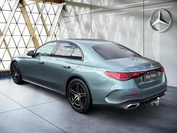 MERCEDES-BENZ E 220 d AMG Night AHK Distronic Sitzkomfort-P