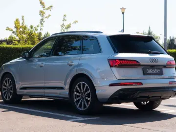 AUDI Q7 50 TDI quattro S line Matrix Ventilation seat