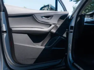 AUDI Q7 50 TDI quattro S line Matrix Ventilation seat