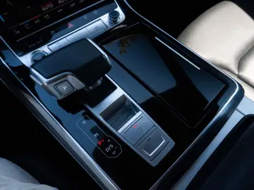 AUDI Q7 50 TDI quattro S line Matrix Ventilation seat