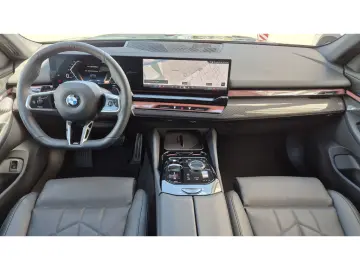 BMW 520 i M-Sport AHK STANDHZG 20ZOLL HK