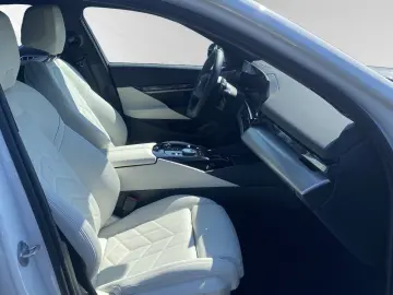 BMW 550e xDrive M Sport Bowers&Wilkins Autobahnass.