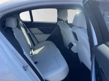 BMW 550e xDrive M Sport Bowers&Wilkins Autobahnass.