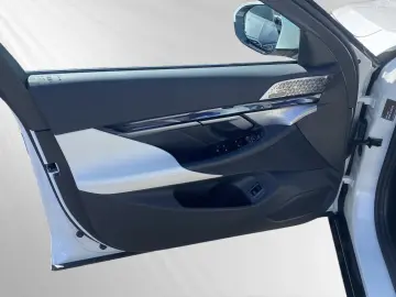 BMW 550e xDrive M Sport Bowers&Wilkins Autobahnass.