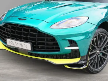ASTON MARTIN DBX 707 AMR 23'' Podium Green…