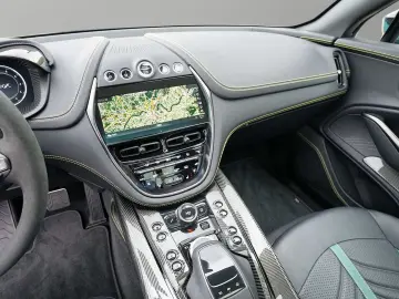 ASTON MARTIN DBX 707 AMR 23'' Podium Green…