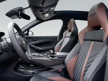 ASTON MARTIN DBX707   Carbon Trim   Privacy Glass