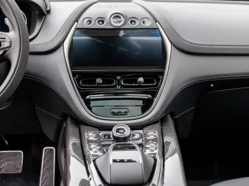 ASTON MARTIN DBX707   Carbon Trim   Privacy Glass
