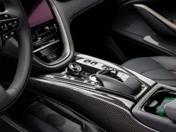 ASTON MARTIN DBX707   Carbon Trim   Privacy Glass