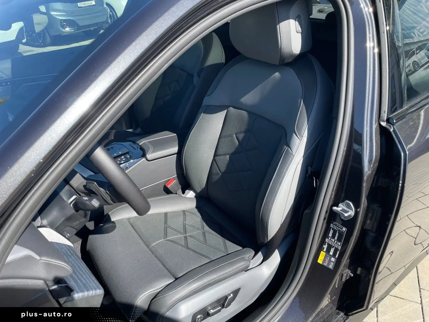 BMW 550e xDrive Limousine M Sport Pano DA Prof. B&W