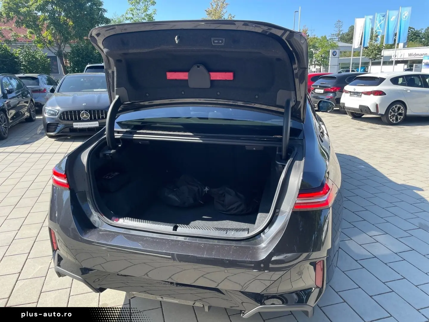 BMW 550e xDrive Limousine M Sport Pano DA Prof. B&W