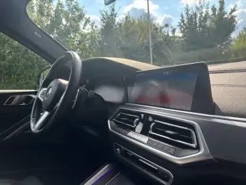 BMW X6 M50i Laser Massage Pano Harman Kardon