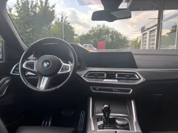 BMW X6 M50i Laser Massage Pano Harman Kardon