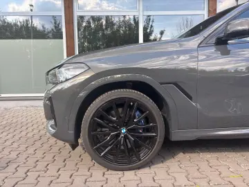 BMW X6 M50i Laser Massage Pano Harman Kardon