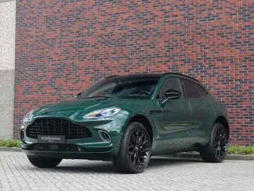 Aston Martin DBX 4.0 V8   Pano sunroof - Service history