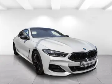 BMW M850 ixDrive Panorama Leder HUD 360Kamera eSitze