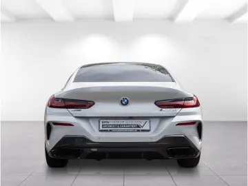 BMW M850 ixDrive Panorama Leder HUD 360Kamera eSitze