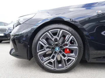 BMW i5 M60 xDrive