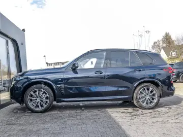 BMW X5 xDrive30d M Sport HUD PANO ACC AHK 360 KAM