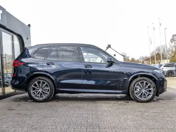 BMW X5 xDrive30d M Sport HUD PANO ACC AHK 360 KAM