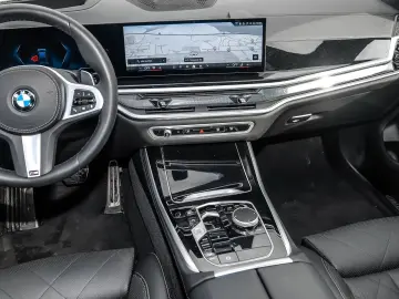 BMW X5 xDrive30d M Sport HUD PANO ACC AHK 360 KAM