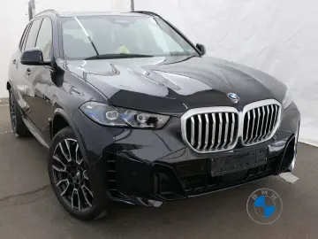 BMW X5 xDrive30d M Sport 21  AHK Pano Sitzbelüft H K