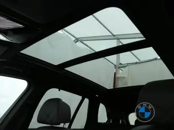 BMW X5 xDrive30d M Sport 21  AHK Pano Sitzbelüft H K