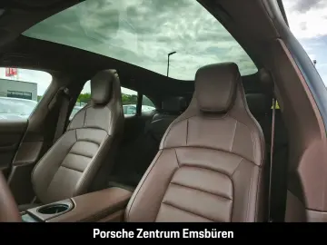 Porsche Taycan 4 Cross Turismo Bose Matrix SoftClose Hea