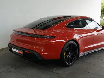 Porsche Taycan GTS 150KM BURMESTER PCCB P-DISPLAY