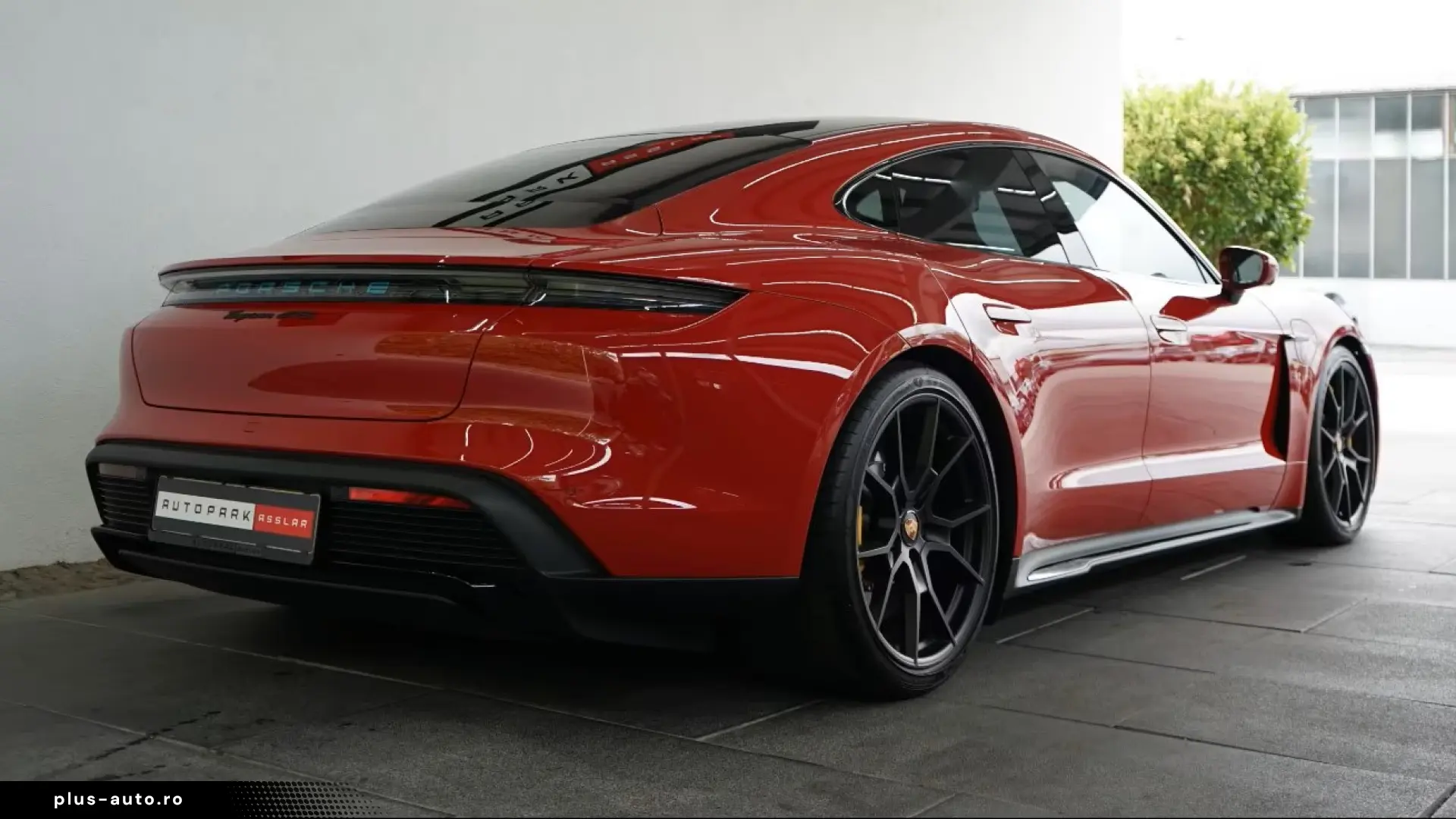 Porsche Taycan GTS 150KM BURMESTER PCCB P-DISPLAY