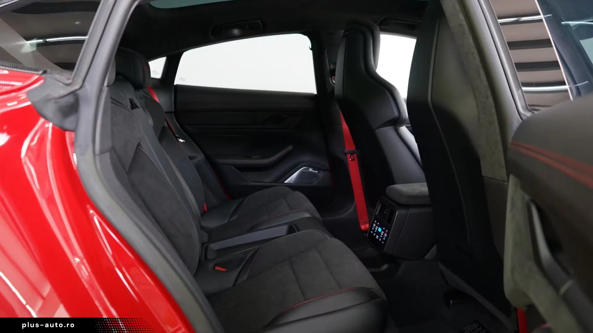 Porsche Taycan GTS 150KM BURMESTER PCCB P-DISPLAY