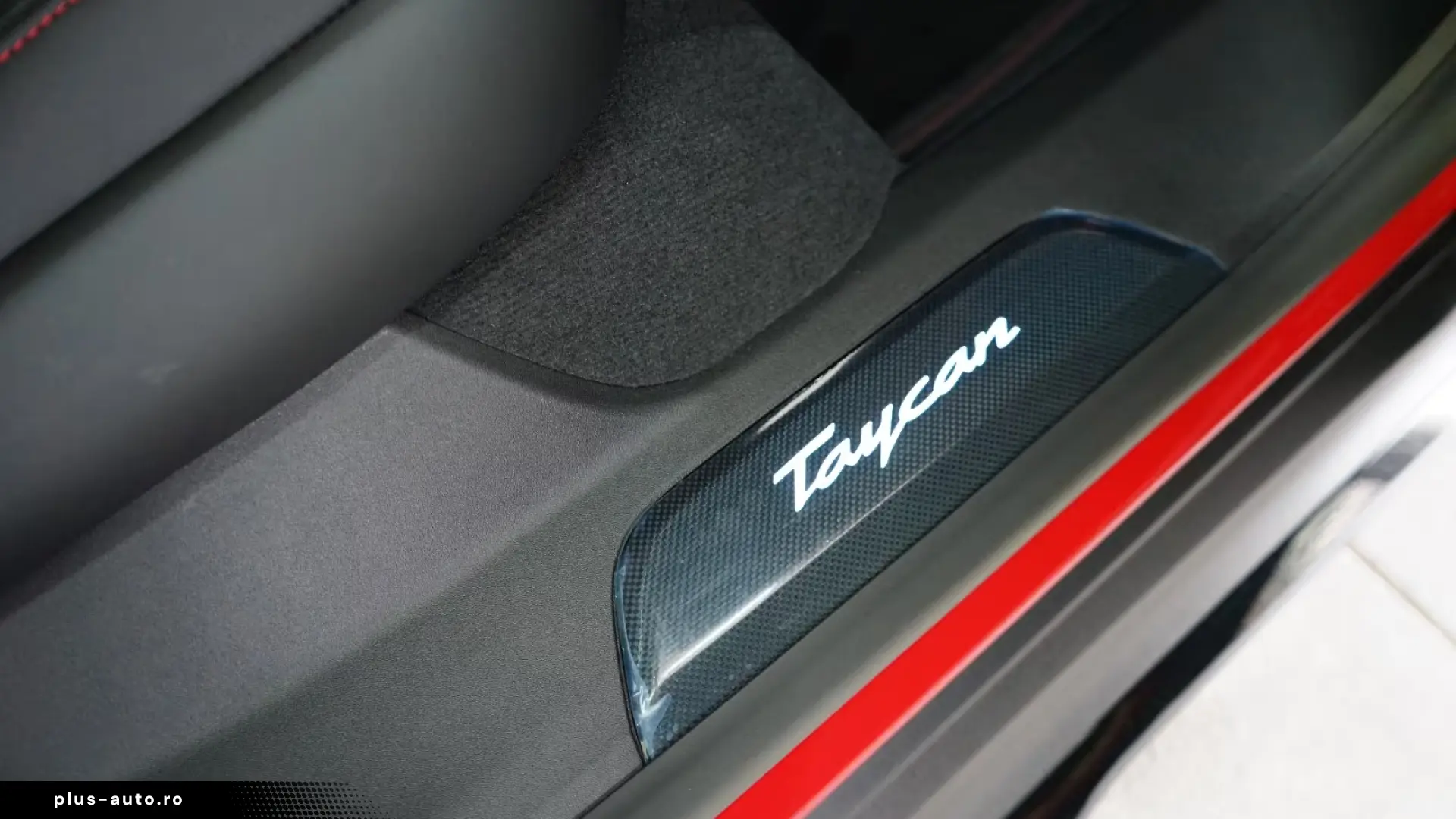 Porsche Taycan GTS 150KM BURMESTER PCCB P-DISPLAY