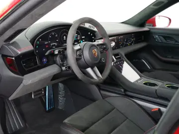 Porsche Taycan GTS 150KM BURMESTER PCCB P-DISPLAY
