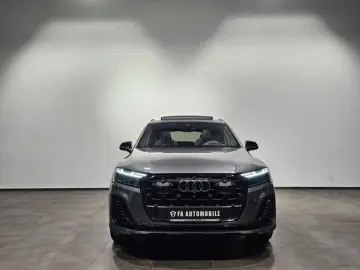 AUDI Q7 55 TFSI e S Line