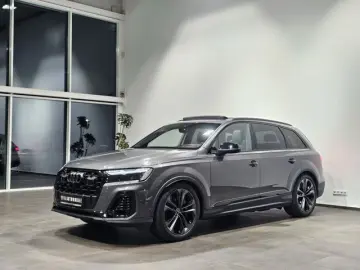 AUDI Q7 55 TFSI e S Line