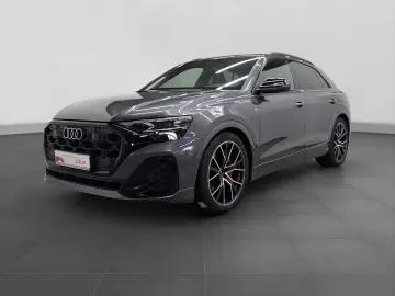 AUDI Q8 TFSIe Q S LINE