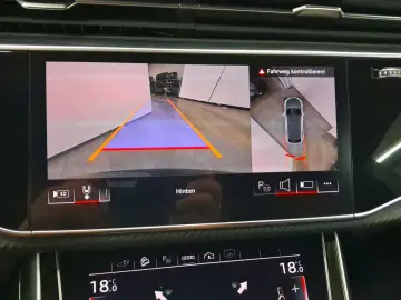 AUDI Q8 TFSIe Q S LINE