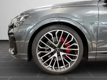 AUDI Q8 60 TFSI e quattro